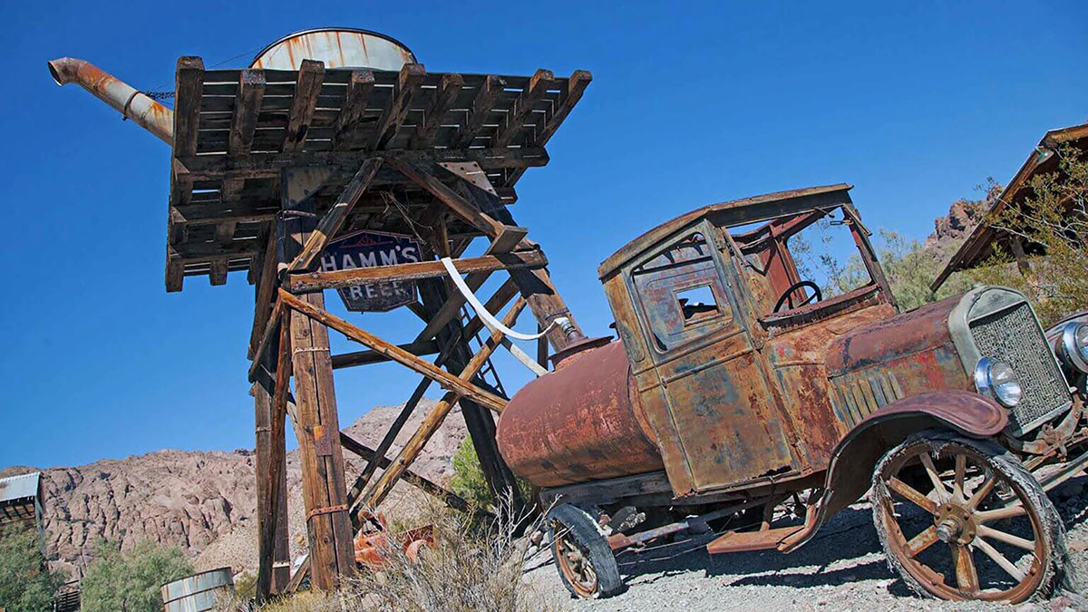 The stories behind 4 ghost towns in Nevada that are worth exploring