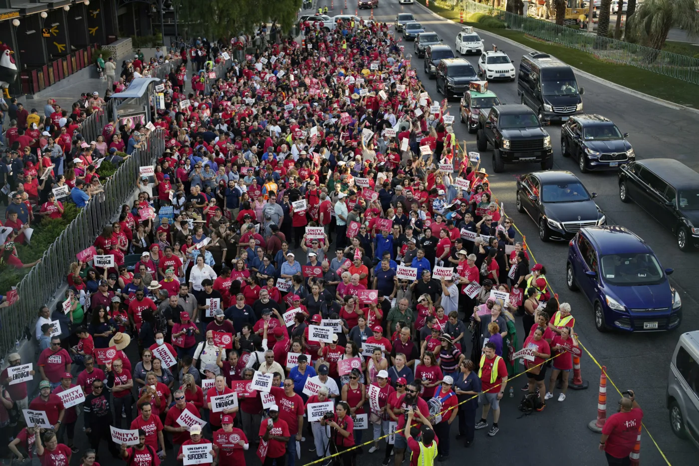 Culinary union reaches ‘historic’ deals with MGM, Caesars, and Wynn