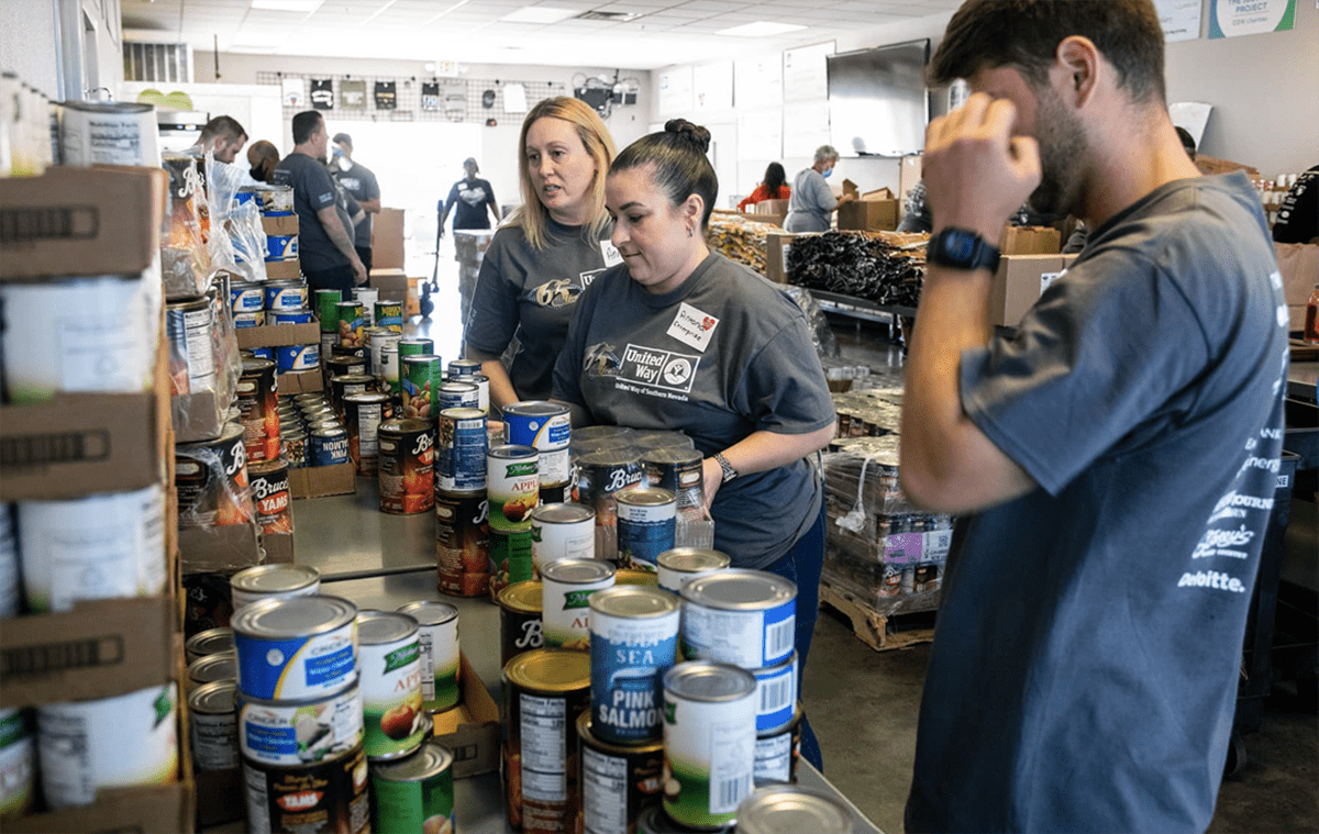 Lanza United Way of Southern Nevada subvenciones de impacto comunitario